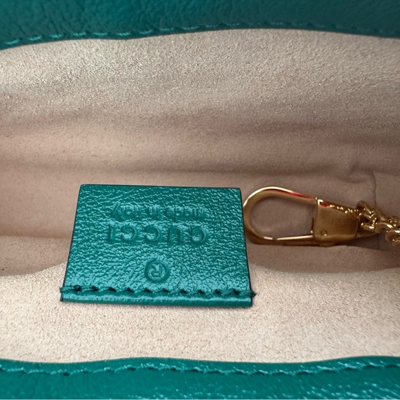 ****Authentic Gucci Bag*****Green Quilted Leather Bag - Picture 8 of 8